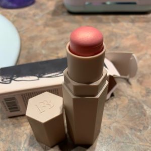 Fenty makeup - Match Stix Shimmer skinstick